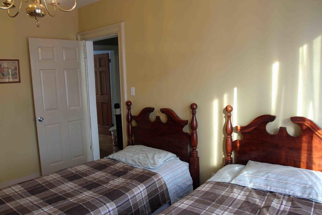 New York Homestay Newark Extérieur photo