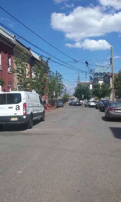 New York Homestay Newark Extérieur photo